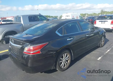 2015 Nissan Altima 2.5 S из США, поврежденный, VIN 1N4AL3AP3FC139884